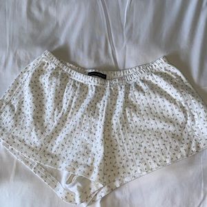 Brandy Melville floral shorts